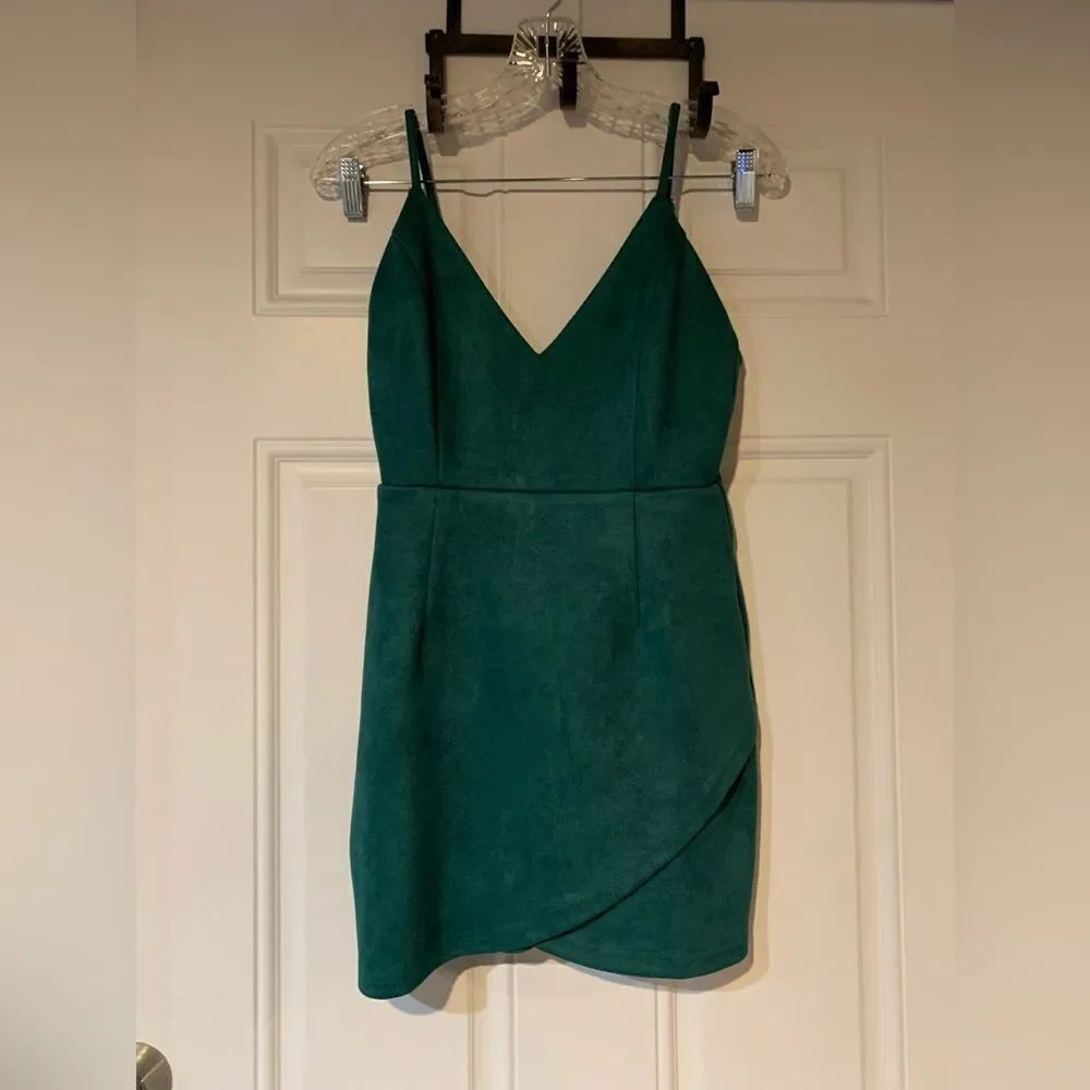 Superdown Elegant Green Sleeveless Dress